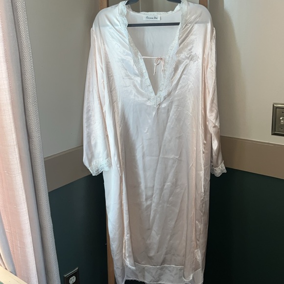 Dior Cream Rose Vintage Nightgown with Elegant Detailing - Picture 7 of 7